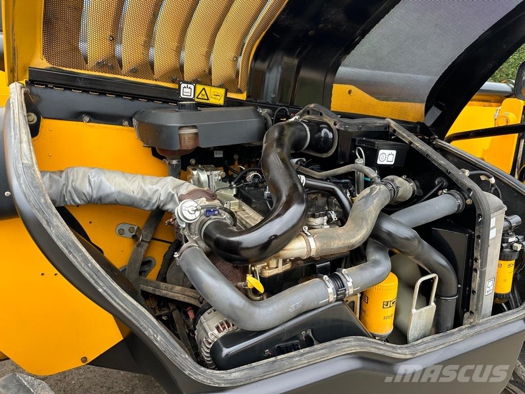 JCB 535-125 Телескопични товарачи