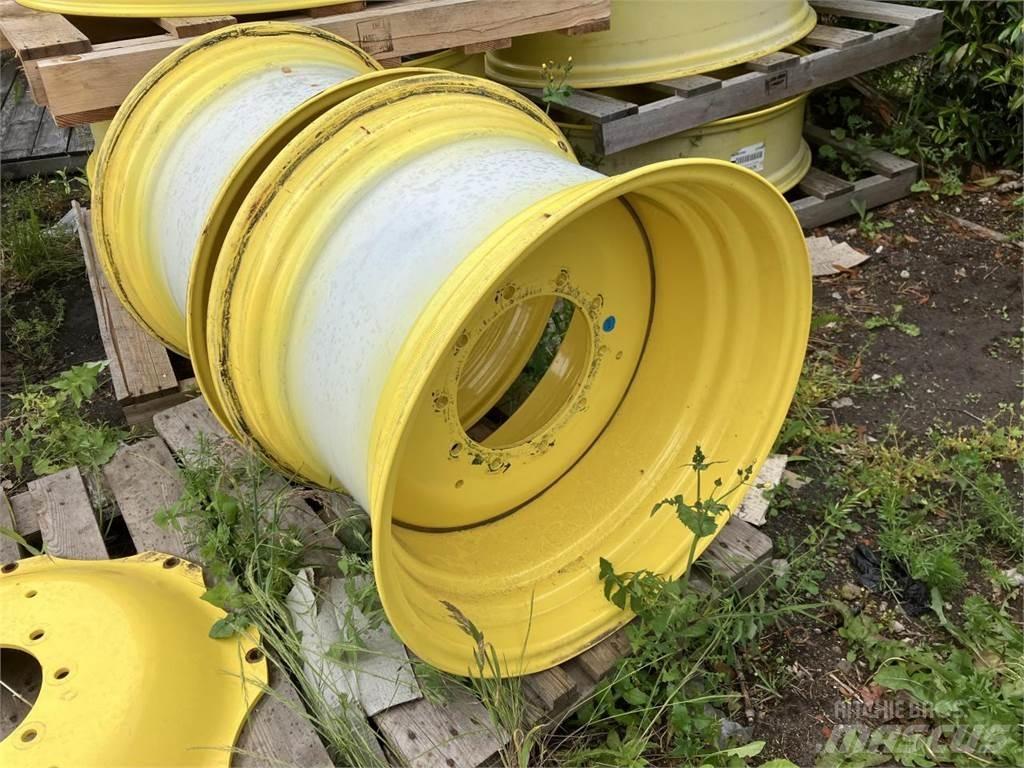 John Deere 20x30 Колелета/Гуми