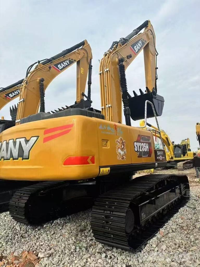 Sany 215C Верижен екскаватор