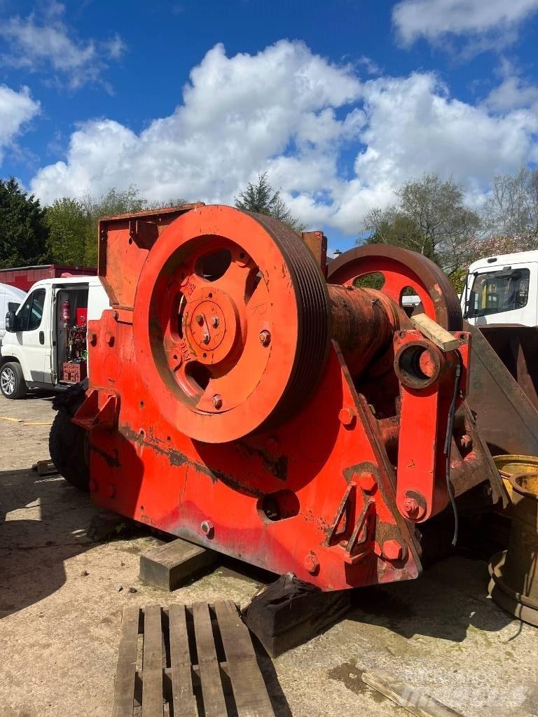 Sandvik QJ 341 Мобилни трошачки
