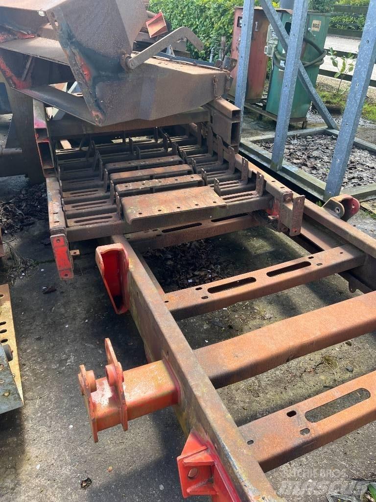 Sandvik QJ 341 Мобилни трошачки
