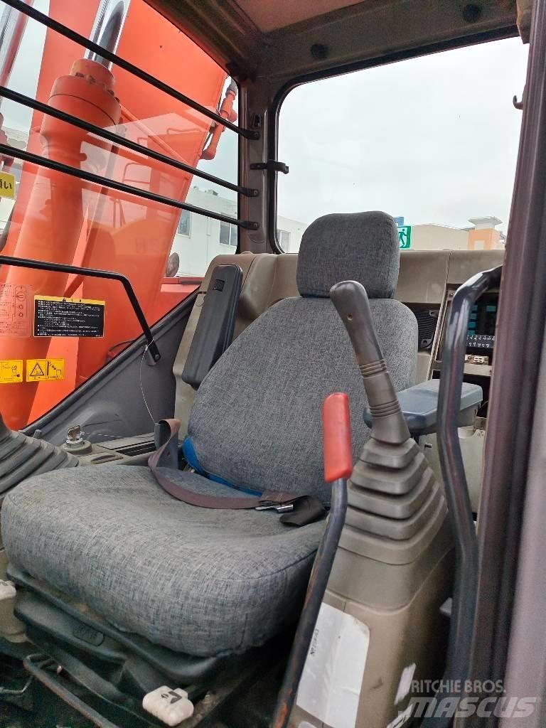 Hitachi ZX 135 US Верижен екскаватор