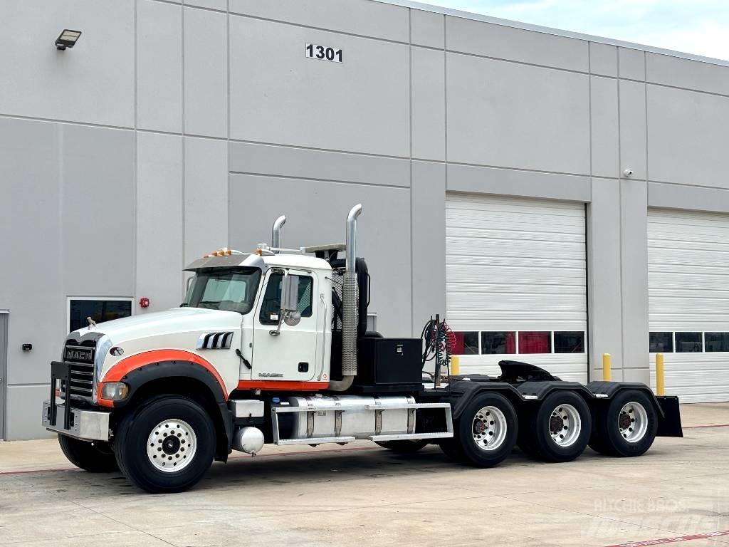 Mack GU 713 Автомобили за пътна помощ