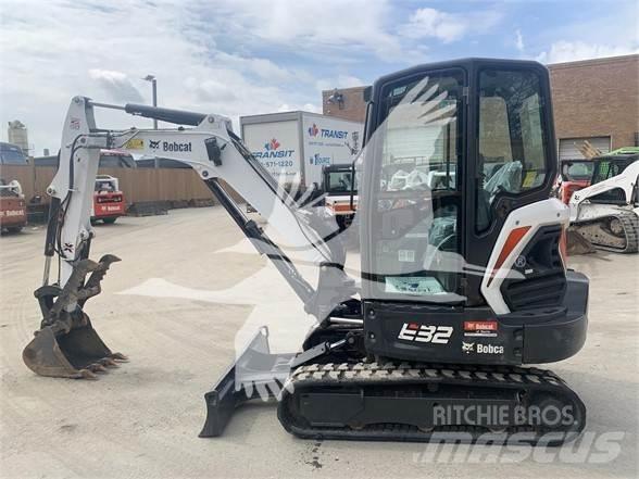 Bobcat E32i Мини екскаватори < 7 т