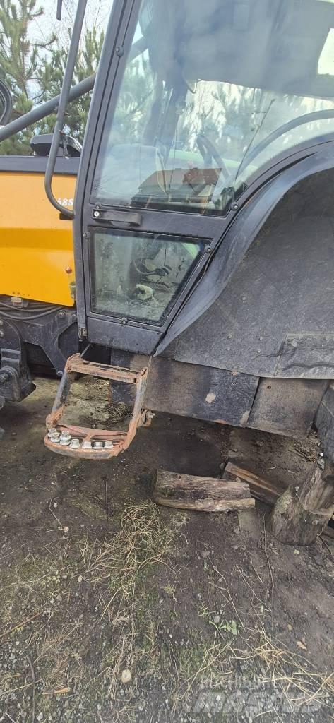 Valtra 6850 Трактори