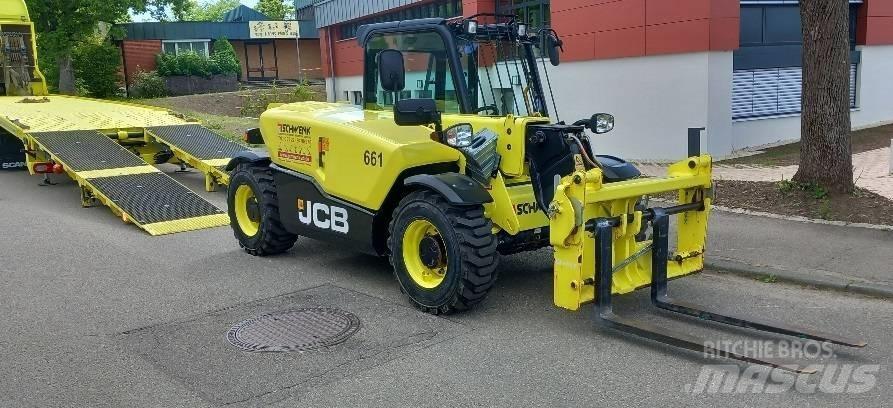JCB 525-60 Телескопични товарачи