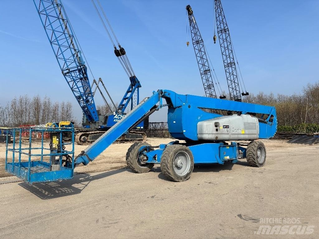 Genie Z 135/70 Съчленени стрелови подемници