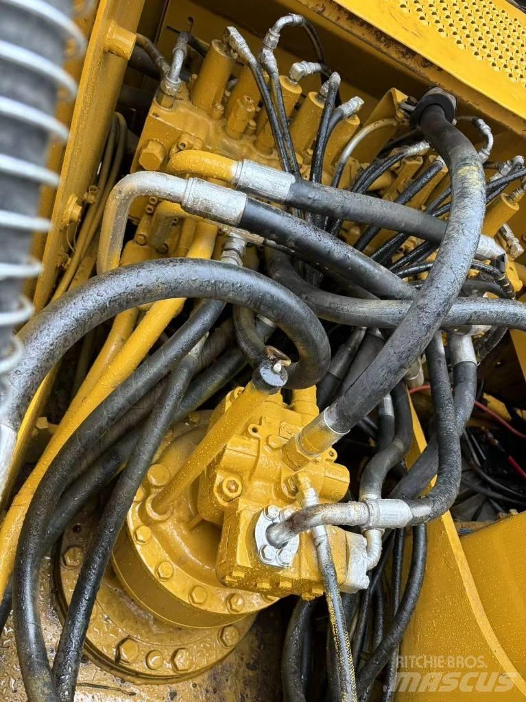 CAT 320 C Верижен екскаватор