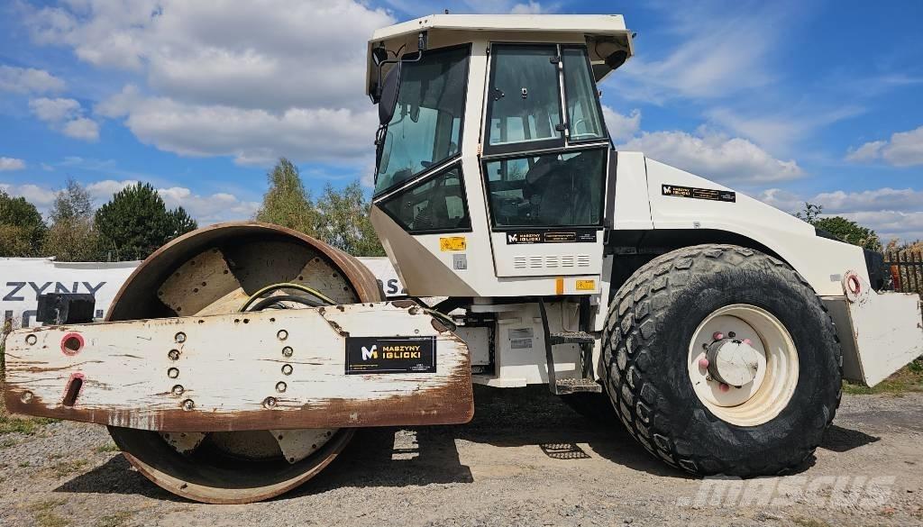 Dynapac CA 302 D Еднобарабанни ролки
