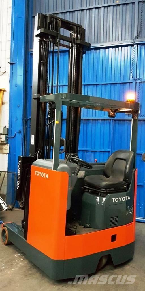 Toyota 6 FBRE 14 Ретрак/ Високоповдигач с изместване на вилката напред