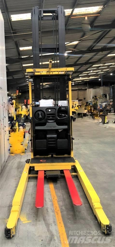 Hyster R30XMF2 Машини за комисиониране високоповдигачи