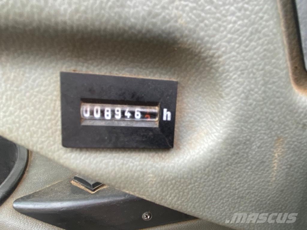 Liebherr R 922 Верижен екскаватор