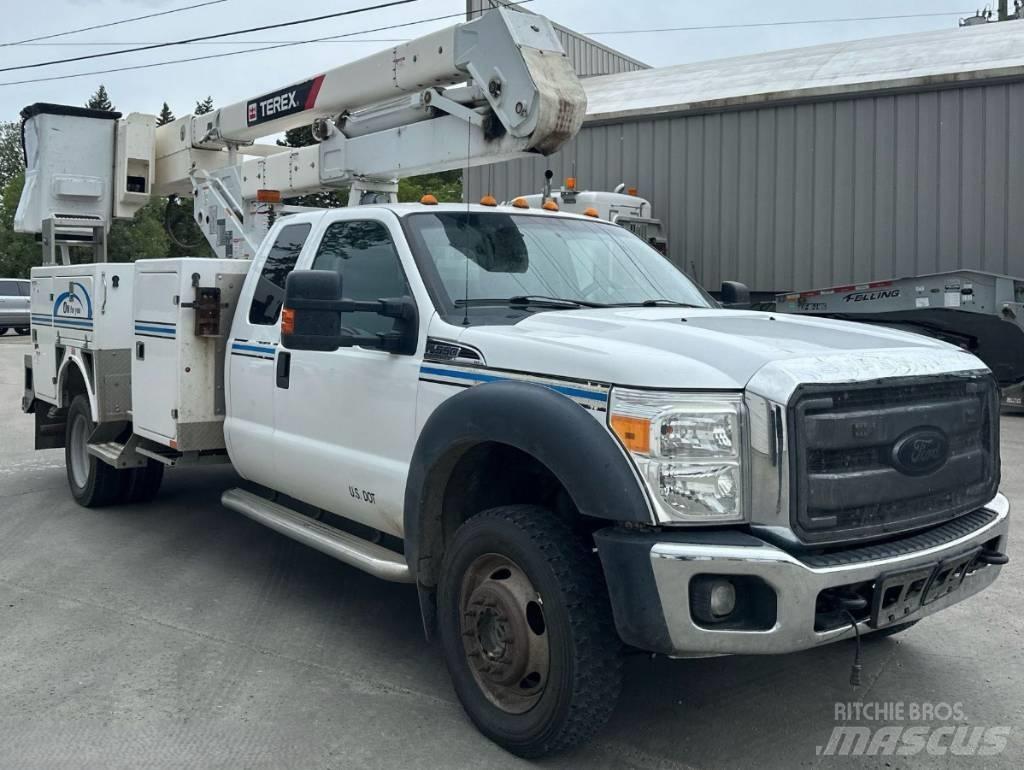 Ford F 550 XLT SD Моторизирани платформи с талига