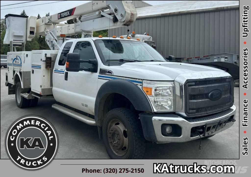 Ford F 550 XLT SD Моторизирани платформи с талига