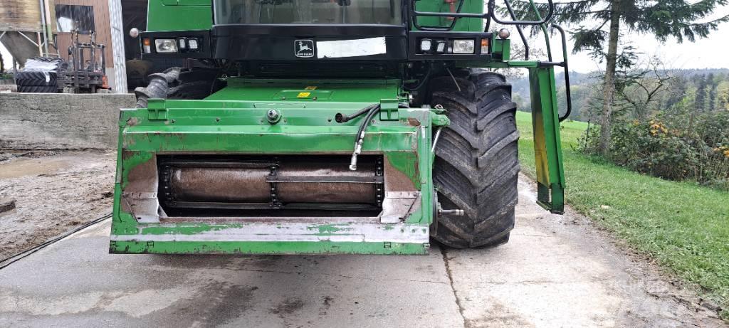 John Deere 2056HM Комбайни
