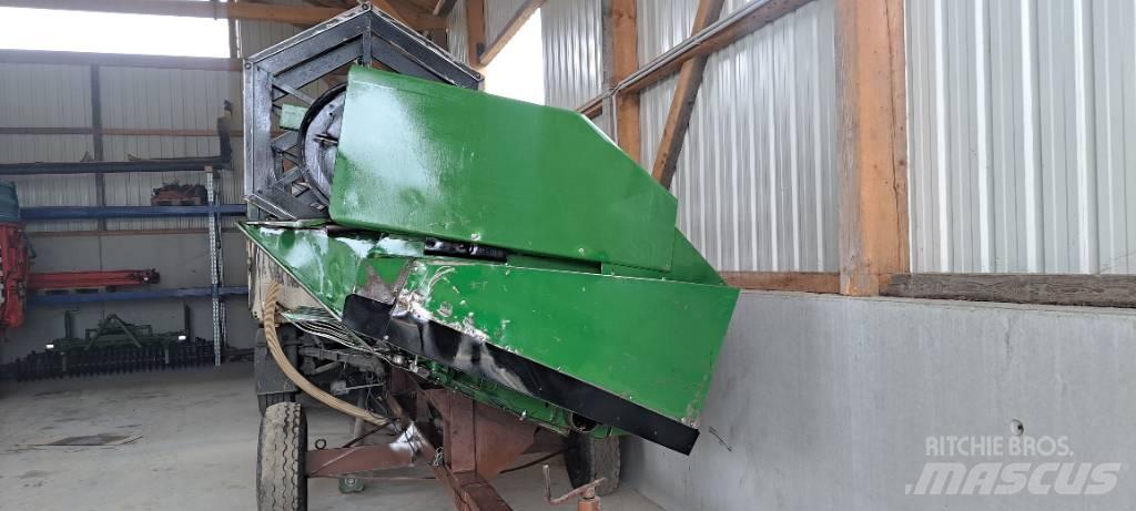 John Deere 2056HM Комбайни