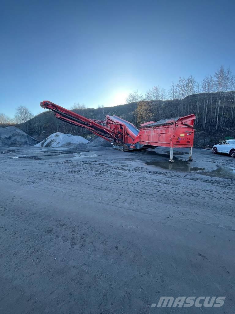 Terex Finlay 694 Мобилни скрийнери
