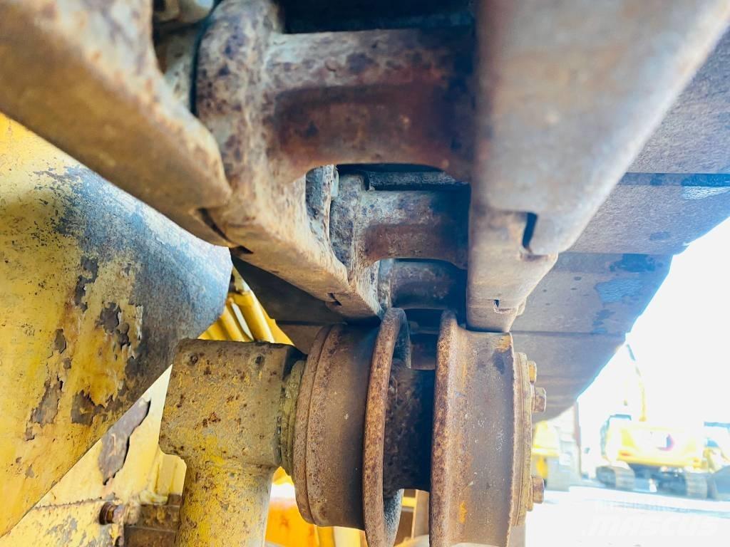 CAT 931 B Верижен товарач