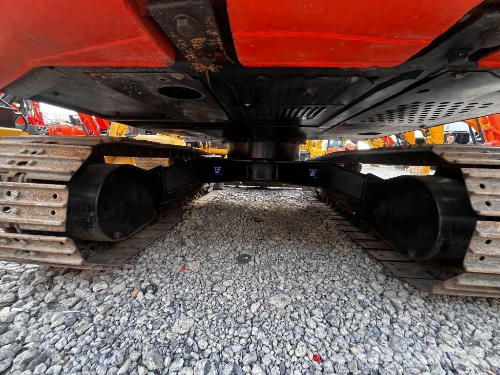 Hitachi ZX 70 Средни екскаватори 7т - 12т