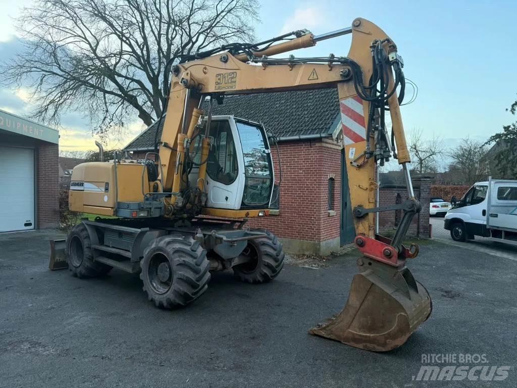 Liebherr A312 Колесни екскаватори