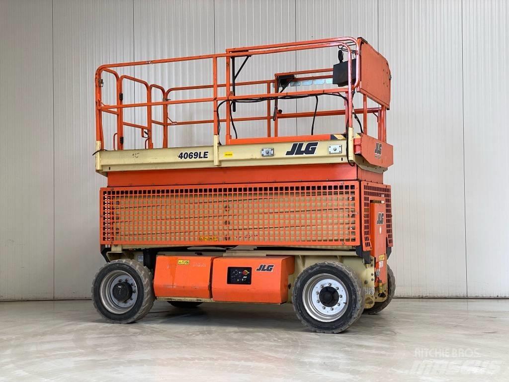 JLG 4069 LE Ножични работни платформи