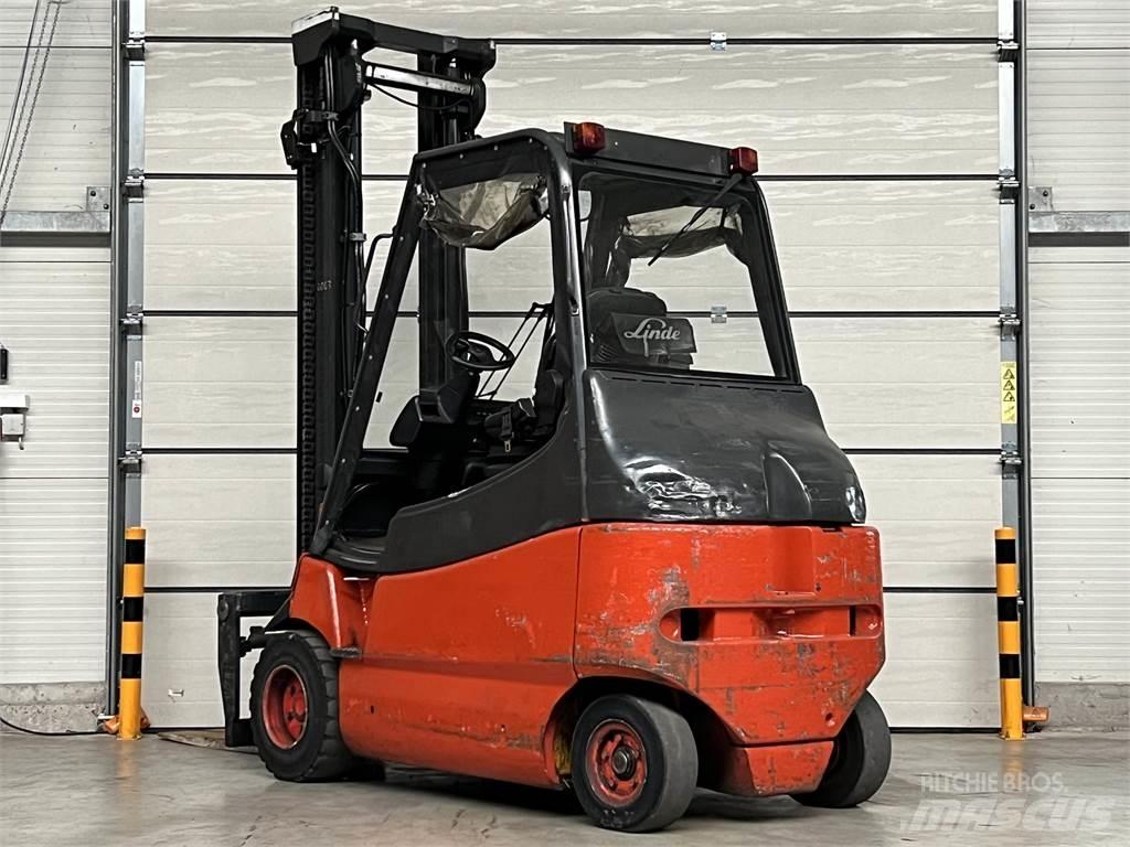 Linde E30 / 03 / 600 Електрически вилични кари-повдигачи