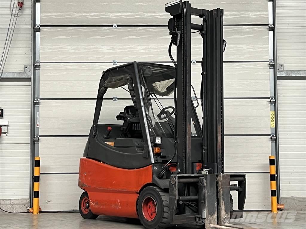 Linde E30 / 03 / 600 Електрически вилични кари-повдигачи