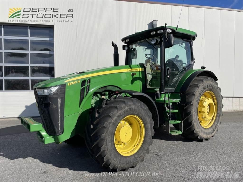 John Deere 8335R Трактори