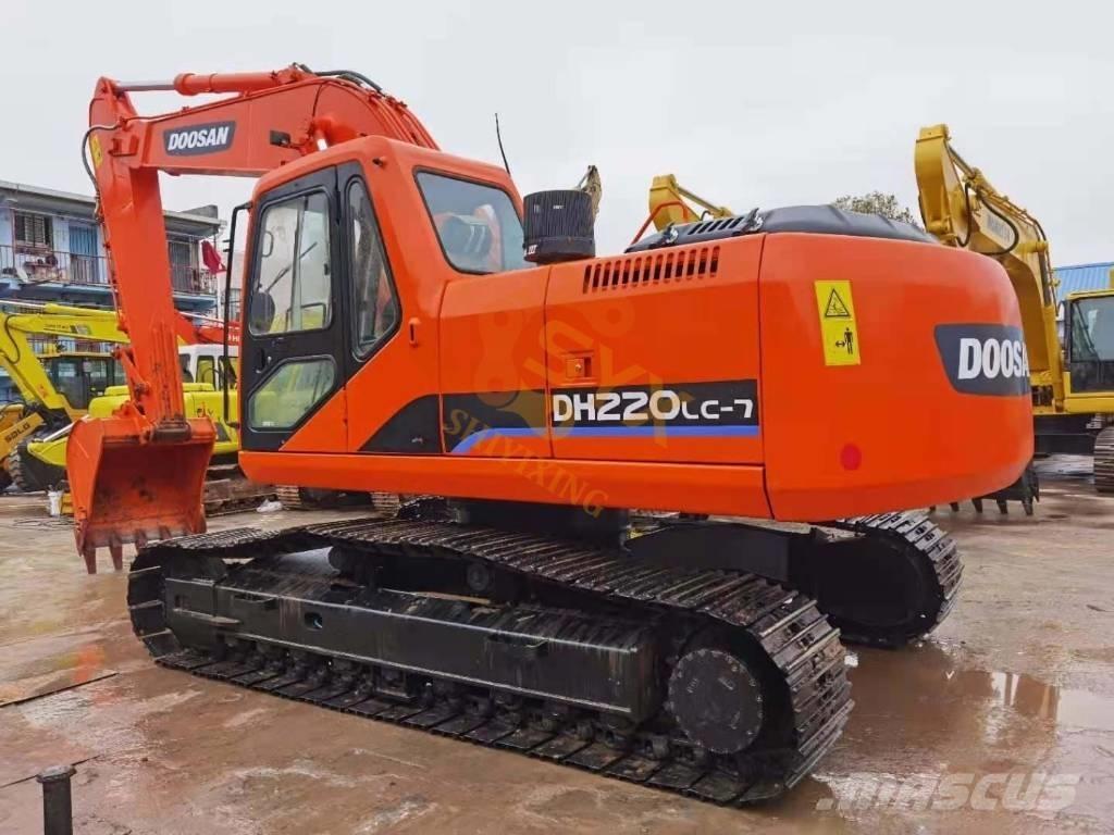 Doosan DX 225 LCA Верижен екскаватор