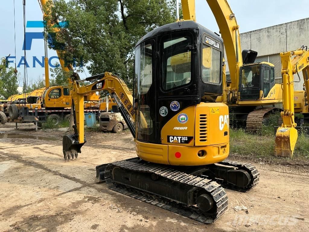 CAT 303 CR Верижен екскаватор