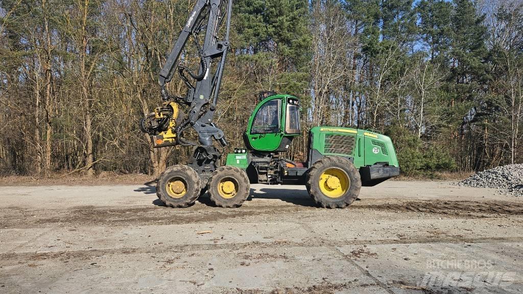 John Deere 1270 E Харвестери