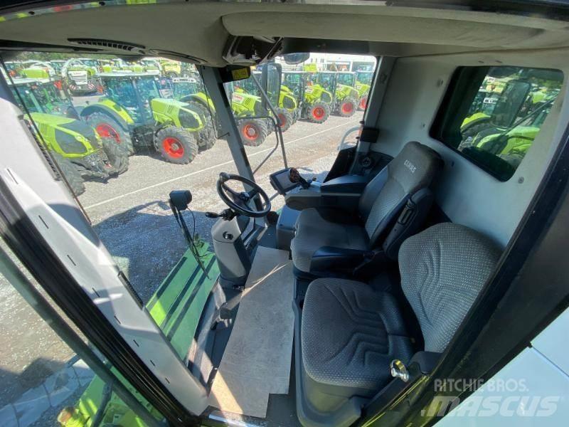 CLAAS LEXION 740 Комбайни