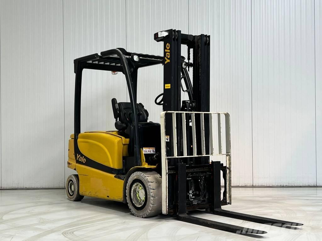 Yale ERP30VL Електрически вилични кари-повдигачи