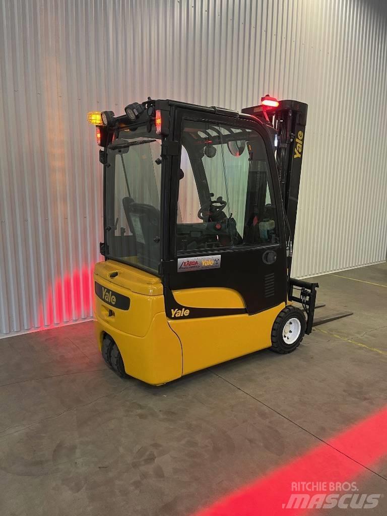 Yale ERP16VT Електрически вилични кари-повдигачи