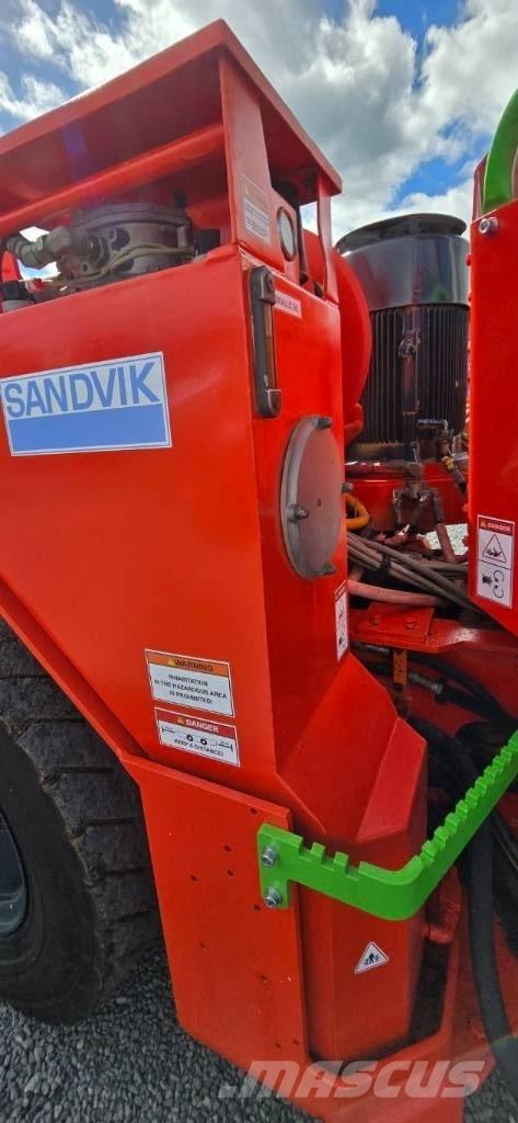 Sandvik Axera 5-126 Други подземни машини