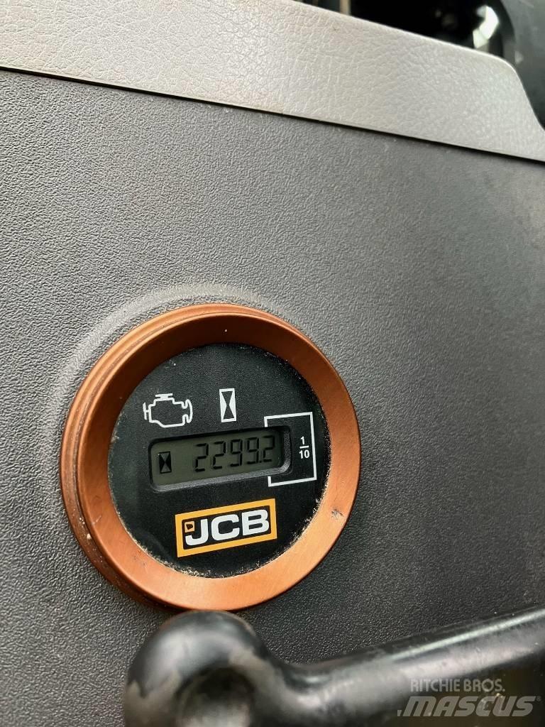 JCB 220X LC Верижен екскаватор
