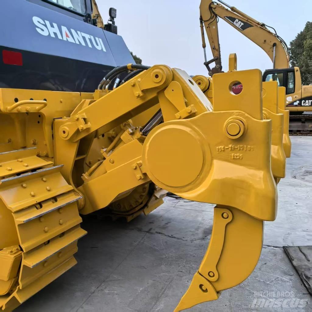 Shantui SD22L Верижни булдозери
