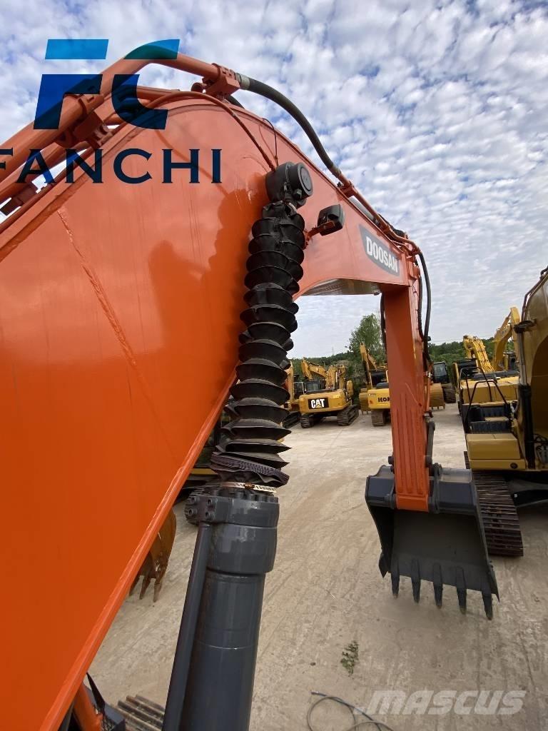 Doosan DX 340 LC Верижен екскаватор
