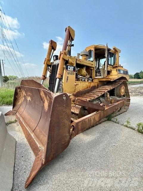 CAT D 8 N Верижни булдозери

