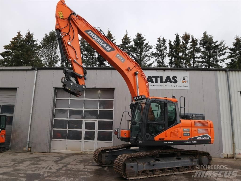 Doosan DX225LC-7 Верижен екскаватор