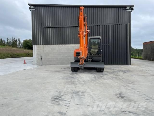 Doosan DX85-3 Средни екскаватори 7т - 12т