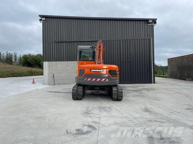 Doosan DX85-3 Средни екскаватори 7т - 12т