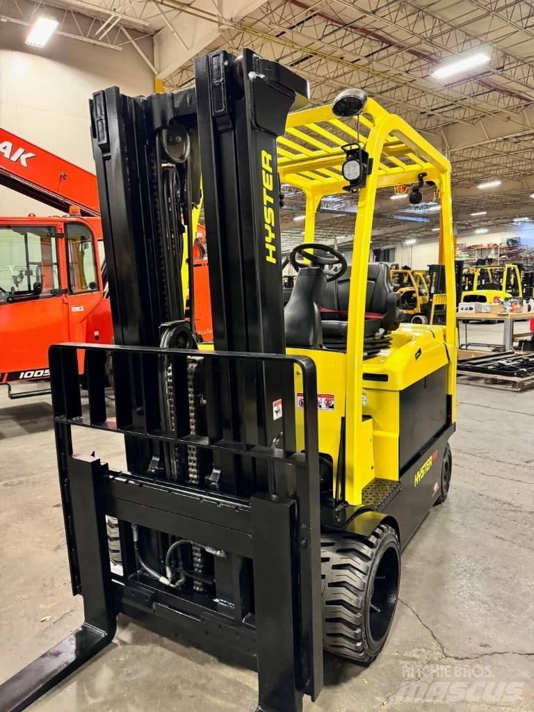 Hyster E100XN Електрически вилични кари-повдигачи
