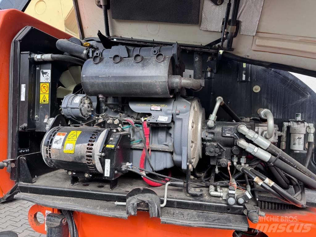 JLG 660 SJ Телескопични повдигачи
