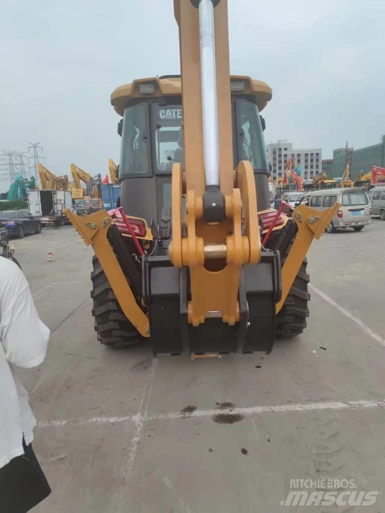 CAT 420 F Товарач със заден ексватор