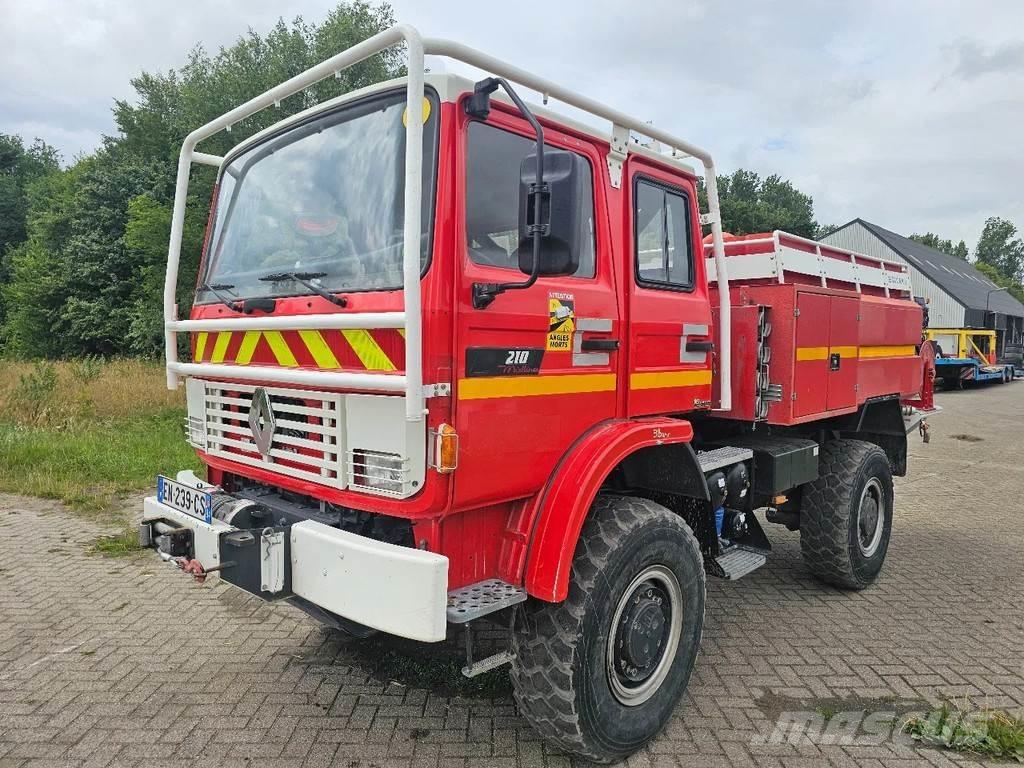 Renault M210 Пожарни камиони