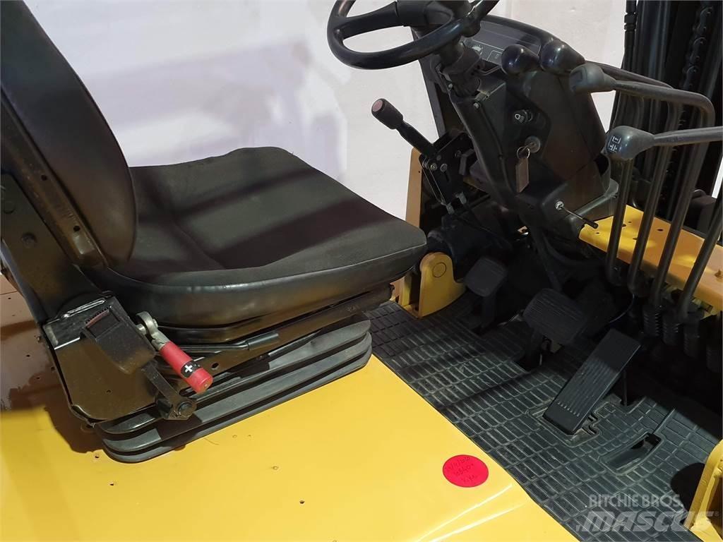 CAT DP45K2 MC Дизелови камиони