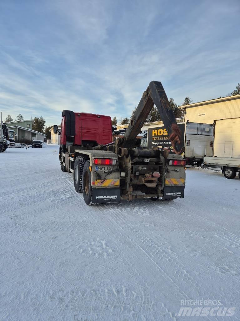 Volvo fm12 Камиони с кран с кука
