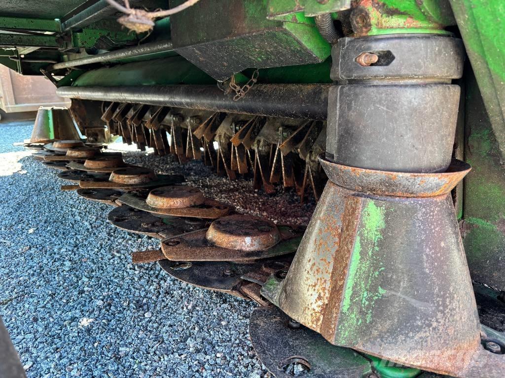 John Deere 131 Кондиционери за косачки