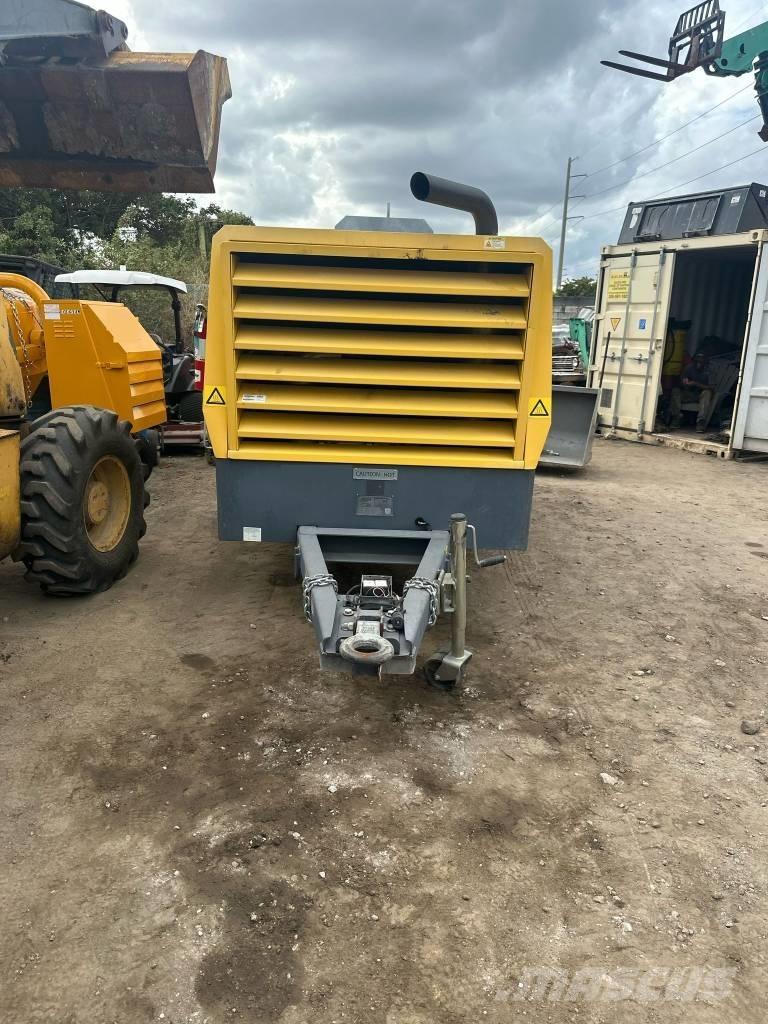Atlas Copco 750CFM Дизелови генератори
